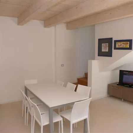 3-bedroom Flat In A Two-storey Townhouse-bibione Apartment