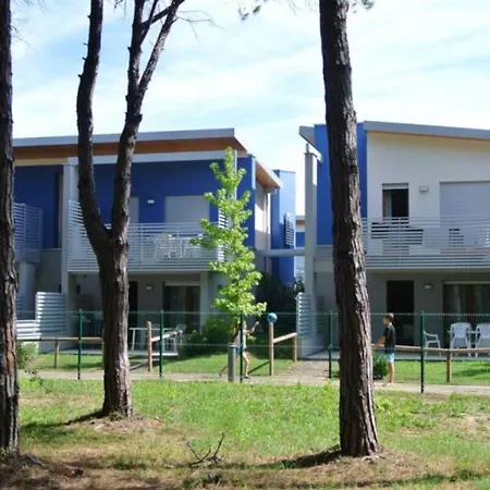 3-bedroom Flat In A Two-storey Townhouse-bibione Apartamento Bibione