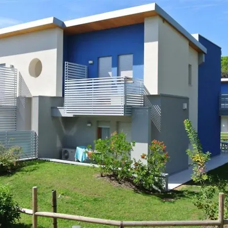 3-bedroom Flat In A Two-storey Townhouse-bibione Apartment Bibione